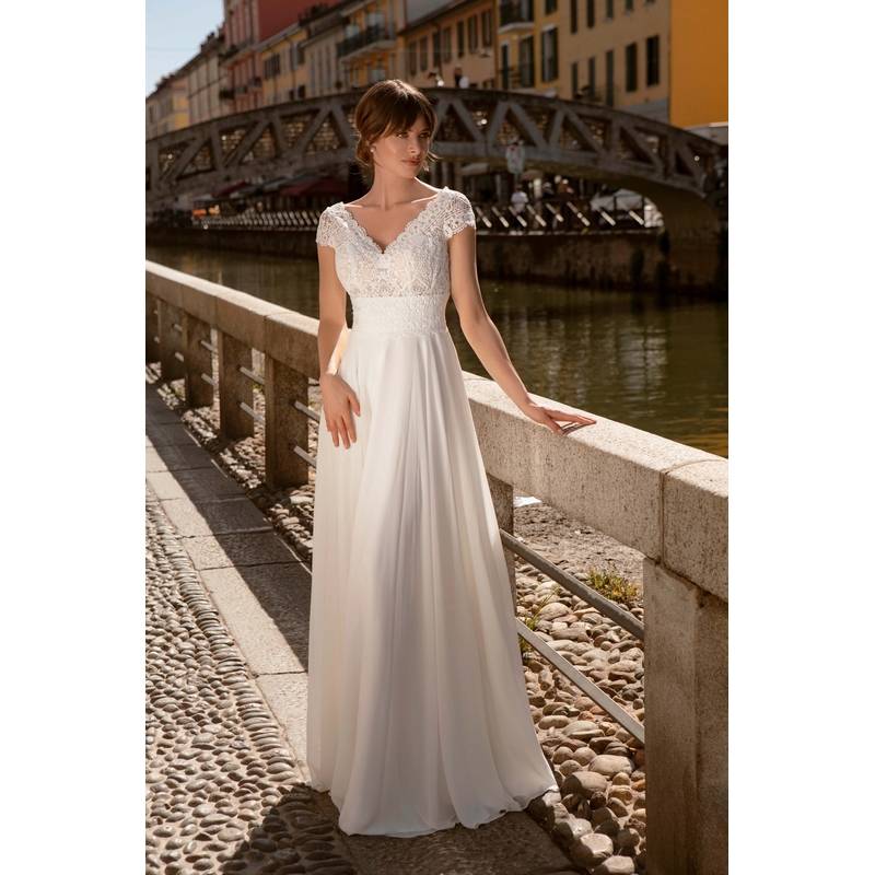 ROBE DE MARIEE BOHEME 59273 COLLECTION CREATIF PARIS A BEAUVAIS